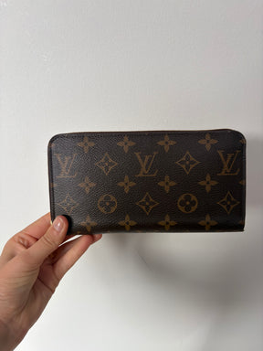 Louis Vuitton Monogram Zippy Wallet