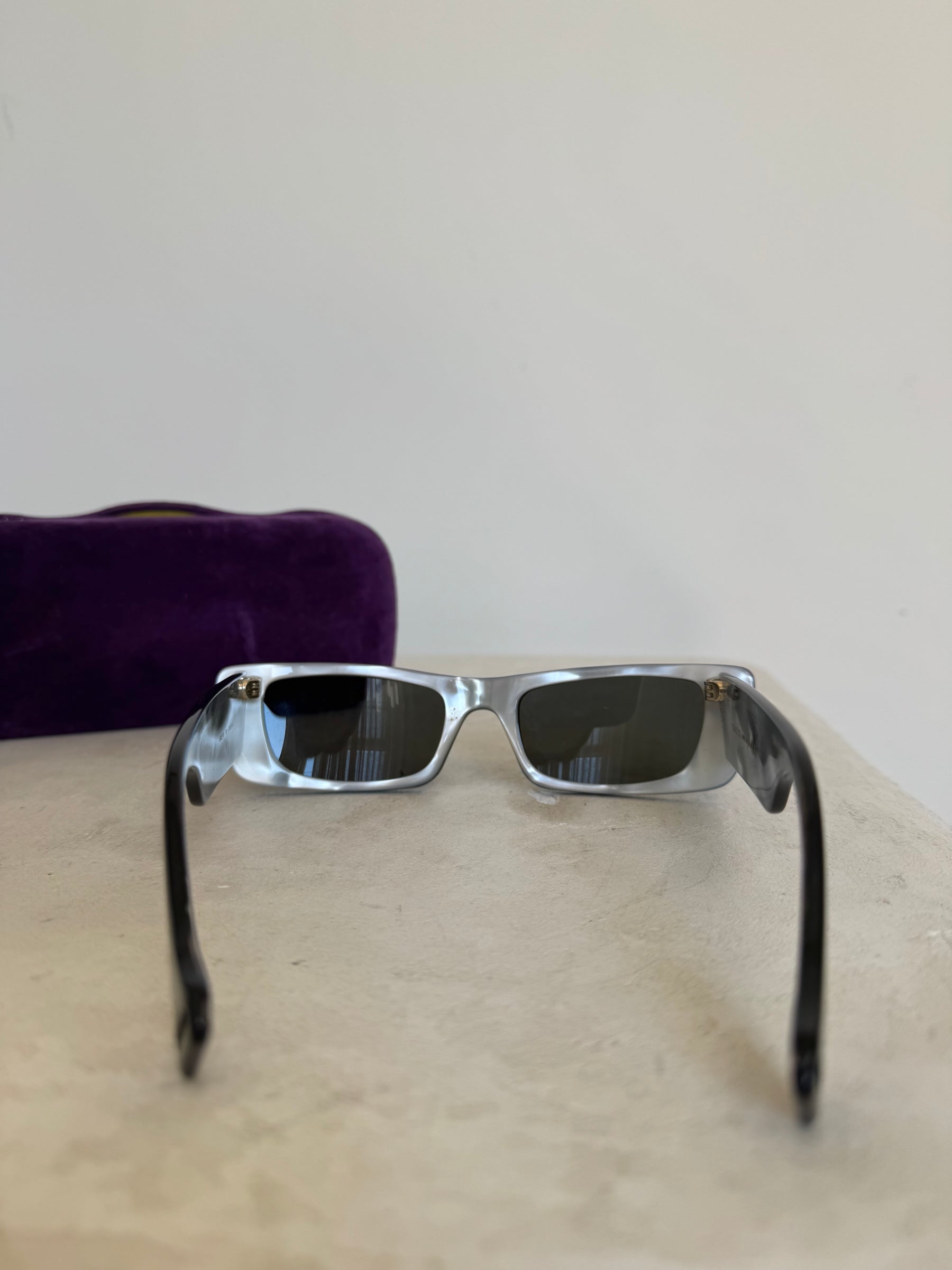 Gucci Black Rectangular Logo Sunglasses