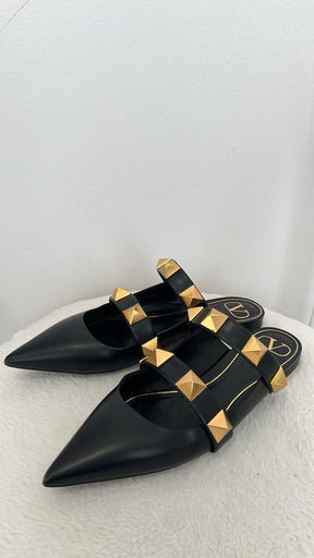 Valentino Garavani Black Pointed Roman Stud Flats, 40