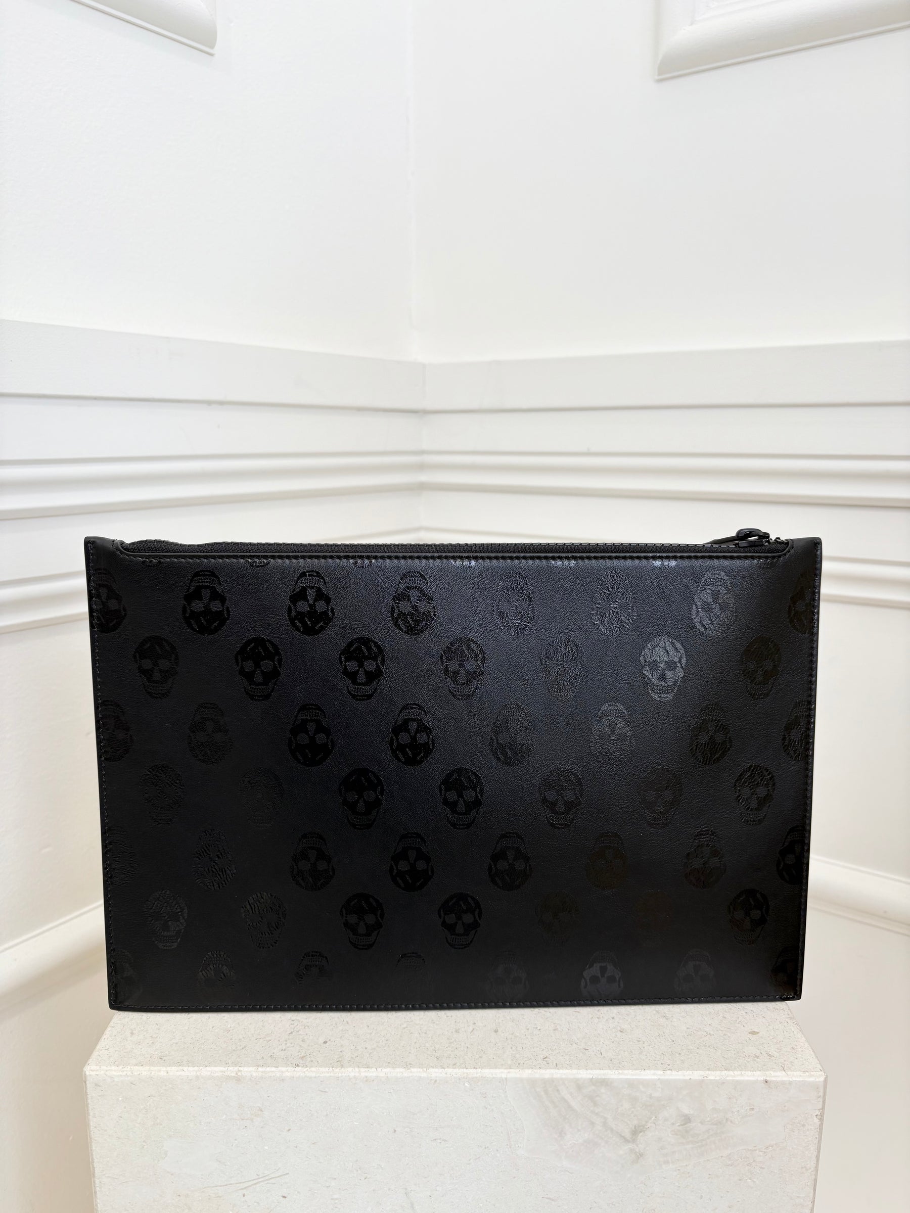 Alexander McQueen Black Leather Skull Pouch