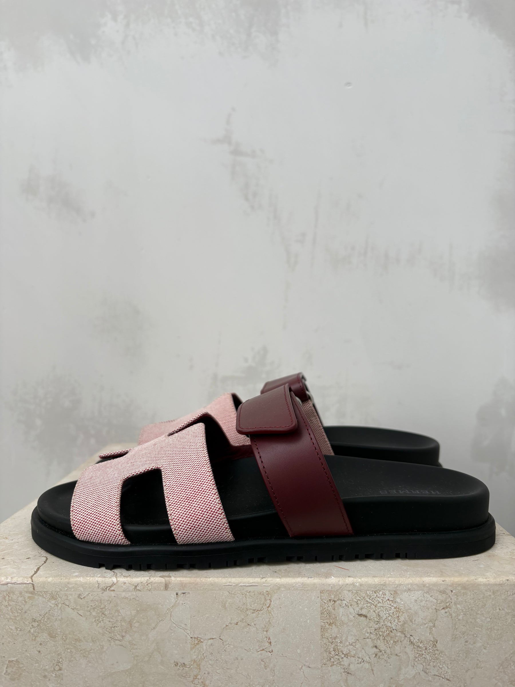 Hermès Rouge Chypre Leather And Canvas Sandals, 39