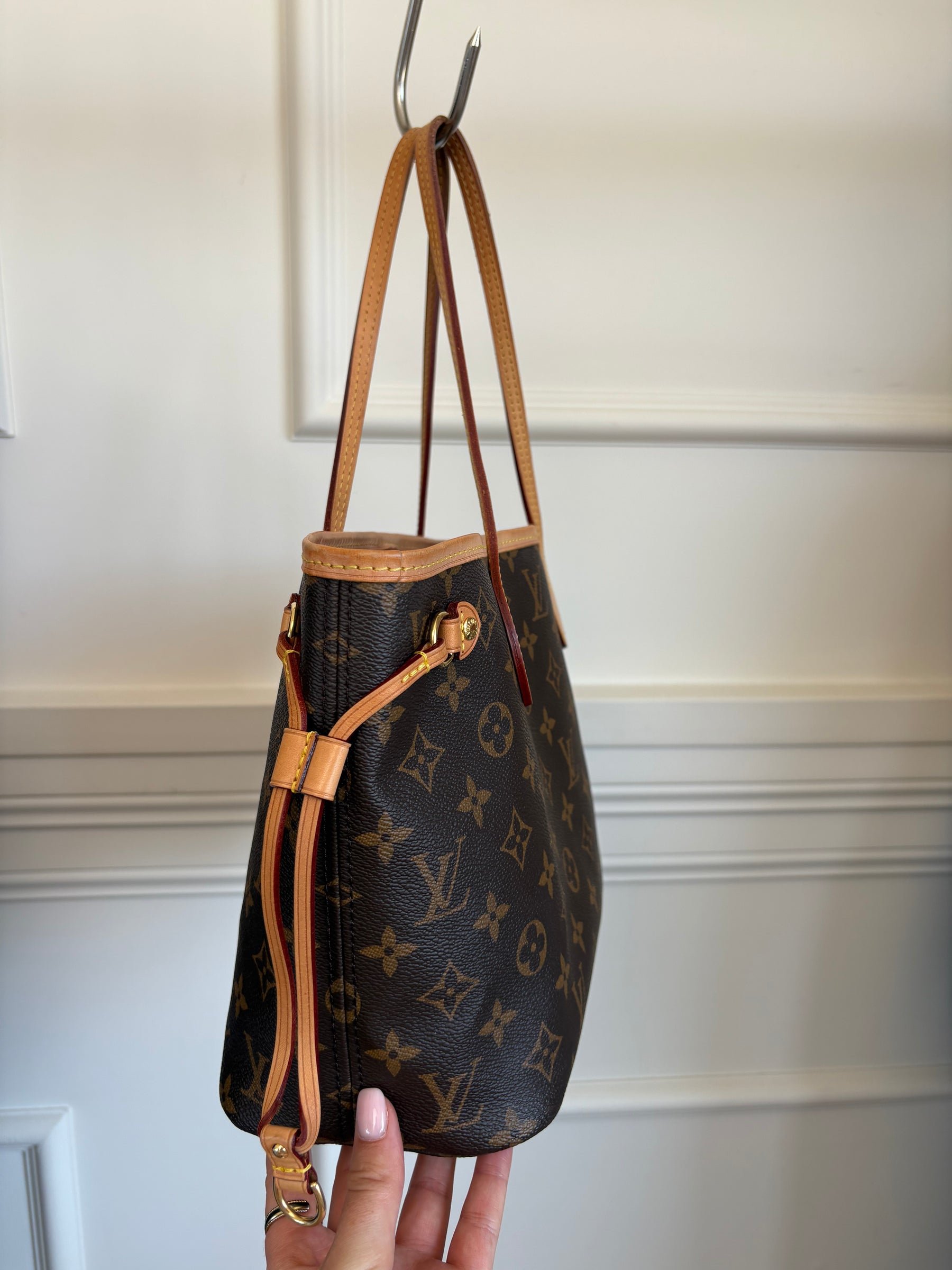 Louis Vuitton Neverfull PM With Pouch