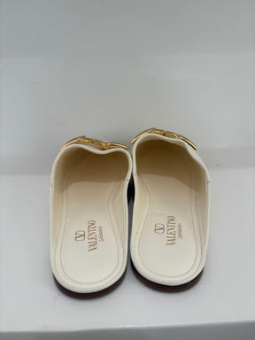 Valentino Garavani Cream Leather Logo Slipper, 41