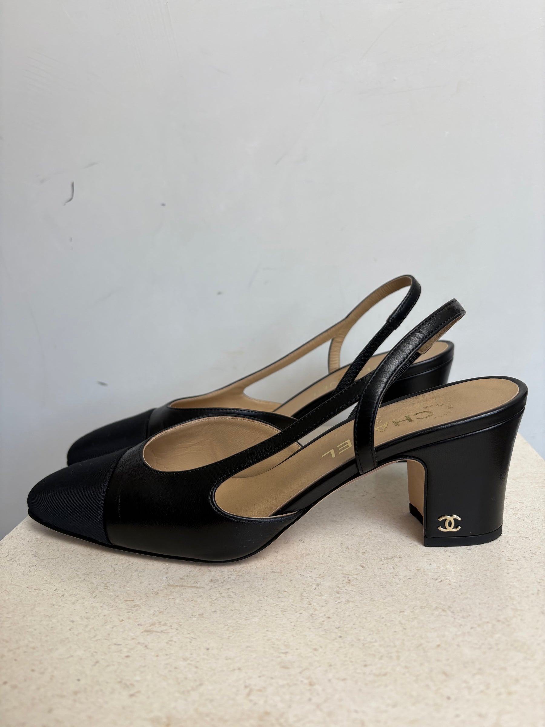 Chanel Black Leather and Grosgrain Slingback Heels, 38.5
