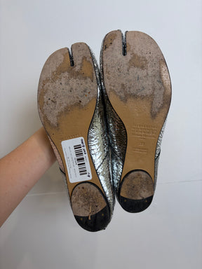 Maison Margiela Silver Crackled Leather Tabi Ballet Flats, 38
