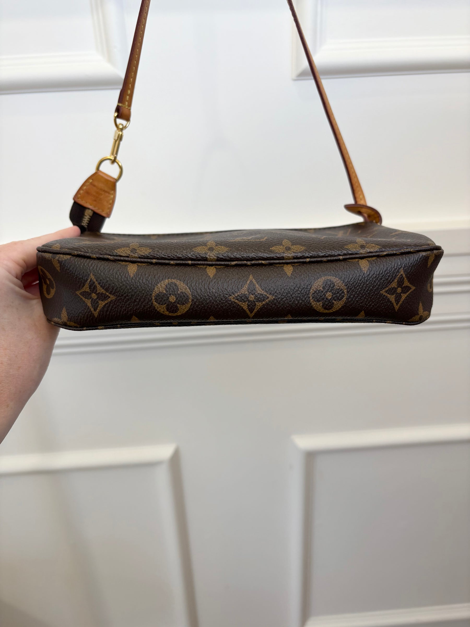 Louis Vuitton Monogram Pochette