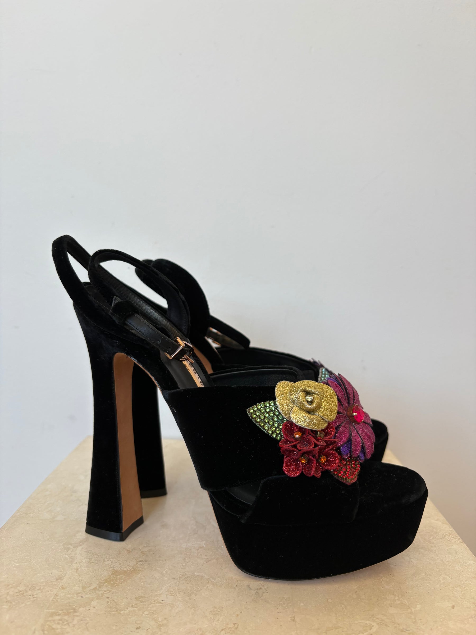 Sophia Webster Black Suede Floral Embellished Platform Peep Tie Pumps, 40