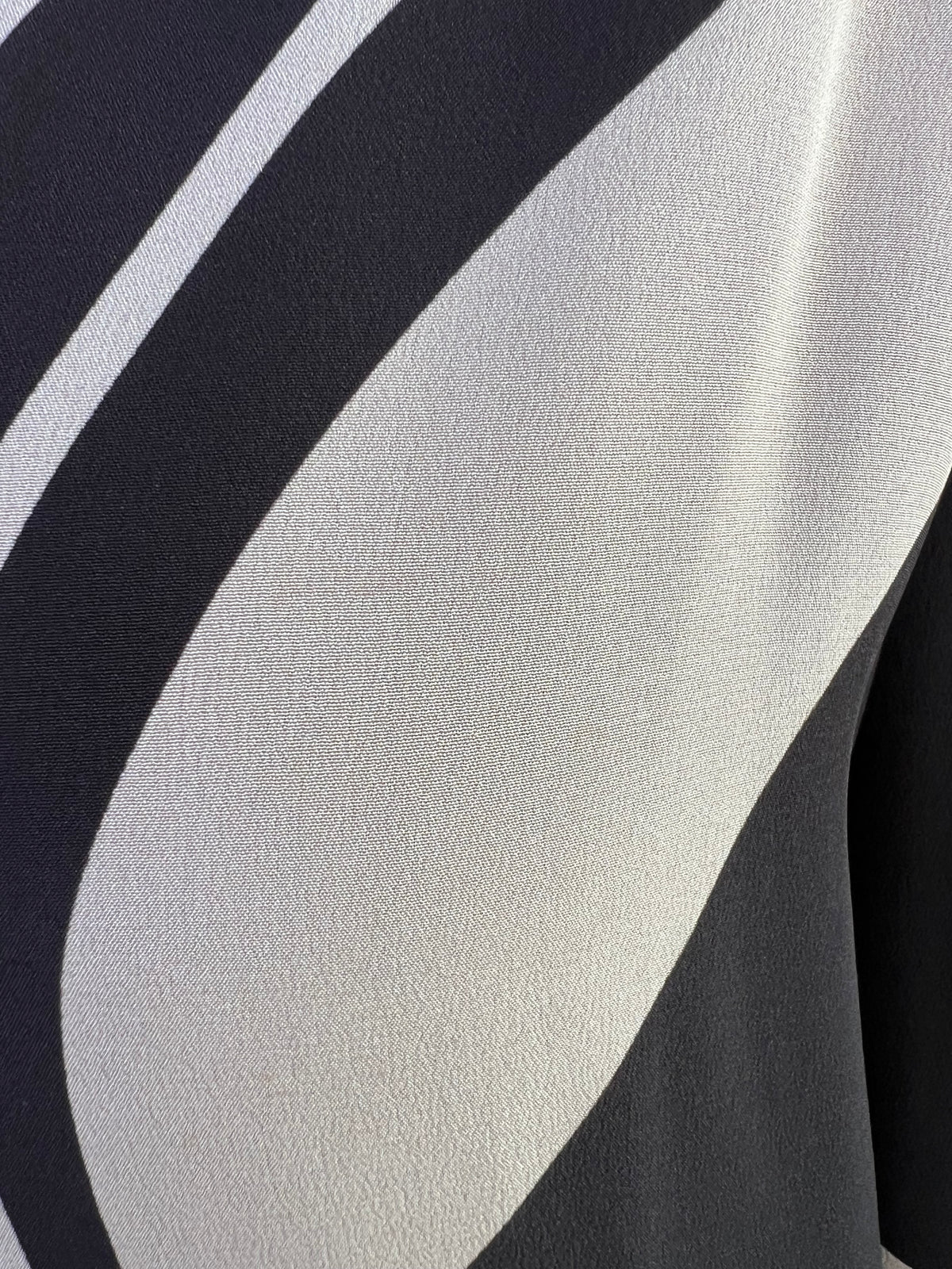 SIR Black Cream Silk Shirt (2) Pant (3) Set, 2