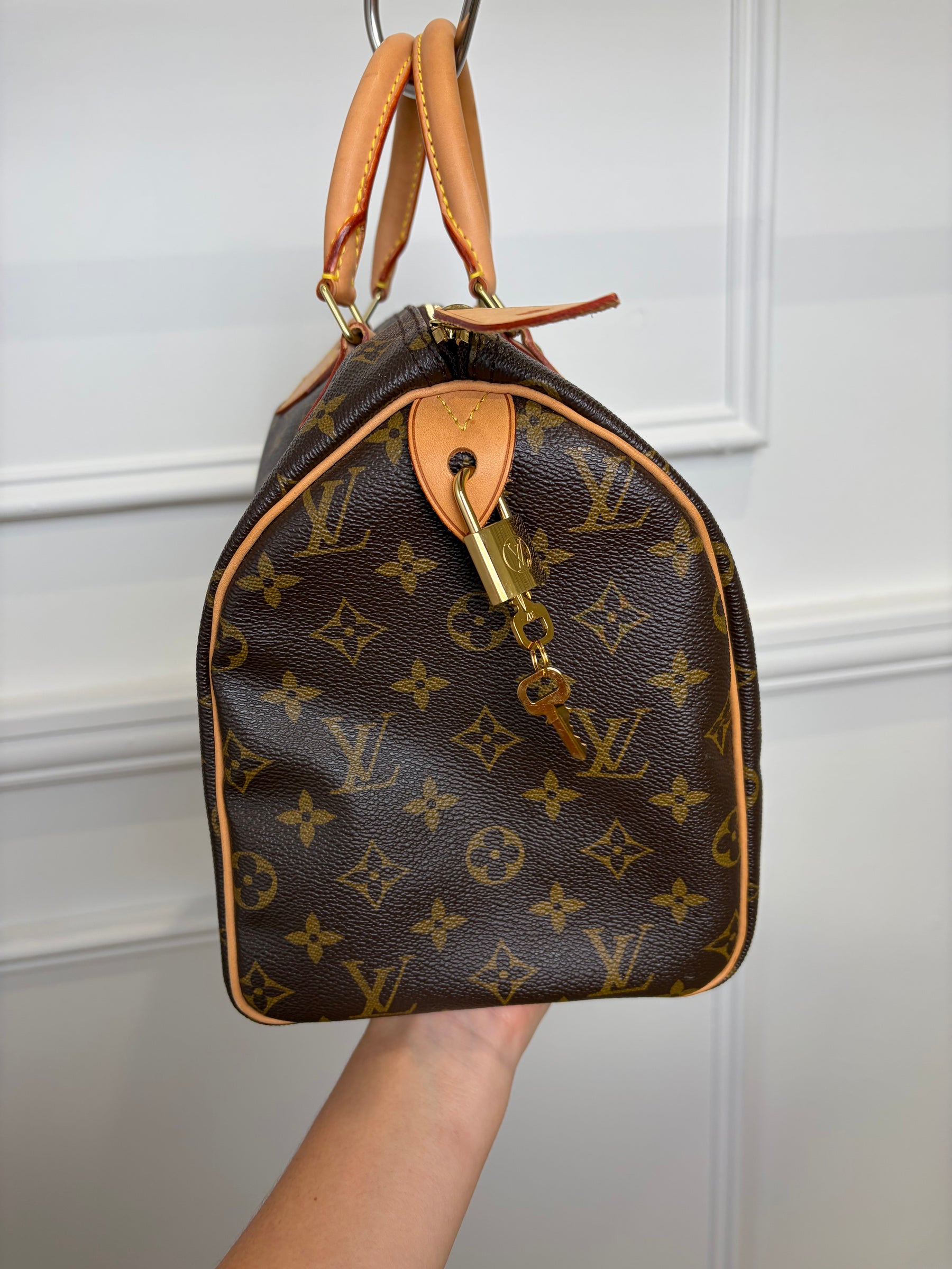 Louis Vuitton Canvas Monogram Speedy 30