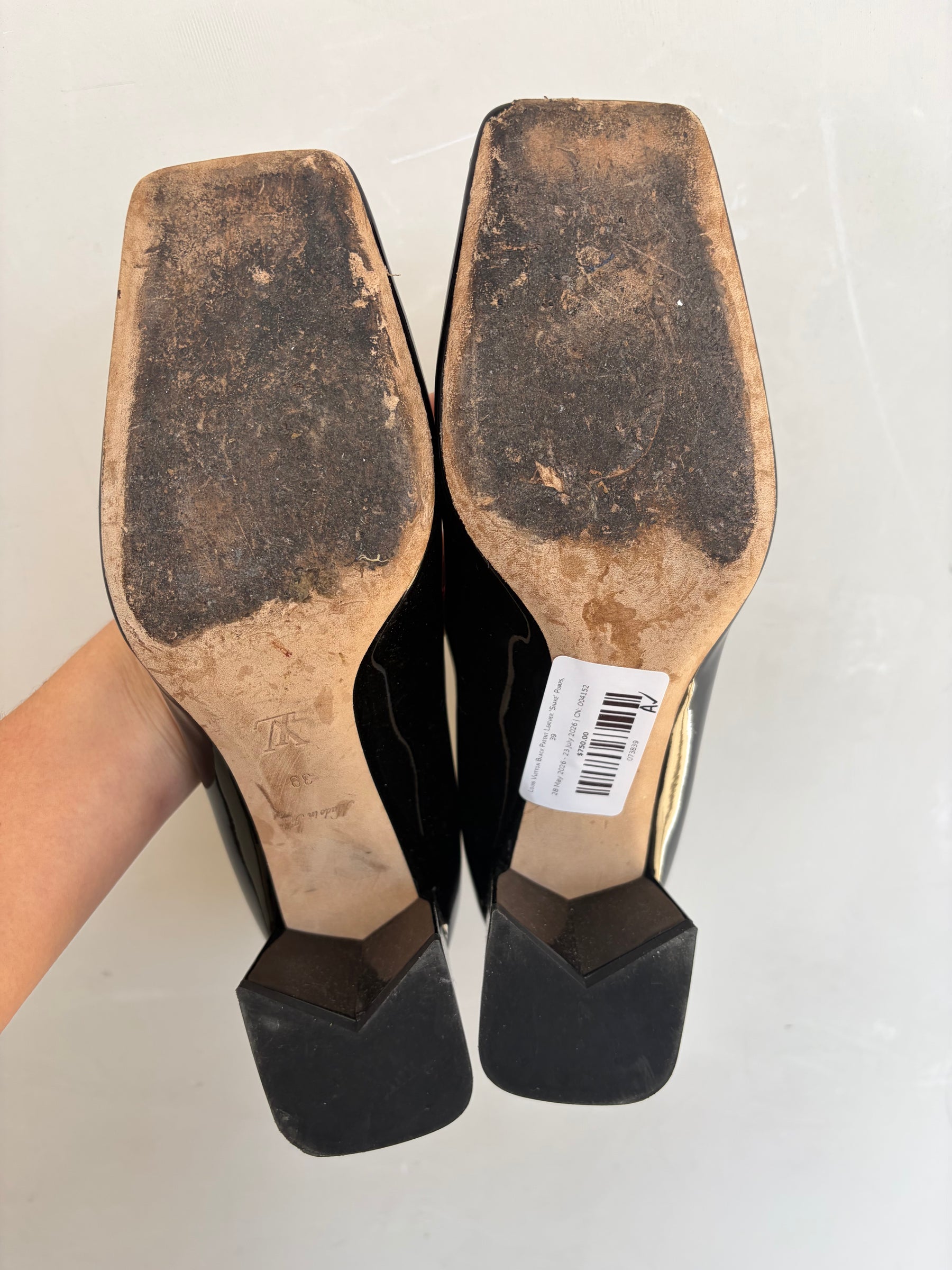 Louis Vuitton Black Patent Leather 'Shake' Pumps, 39