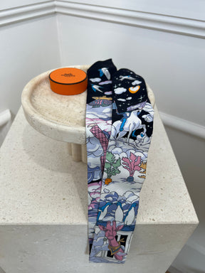 Hermès Black Multi Circus print Silk Twilly