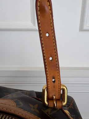 Louis Vuitton Turenne Monogram, S