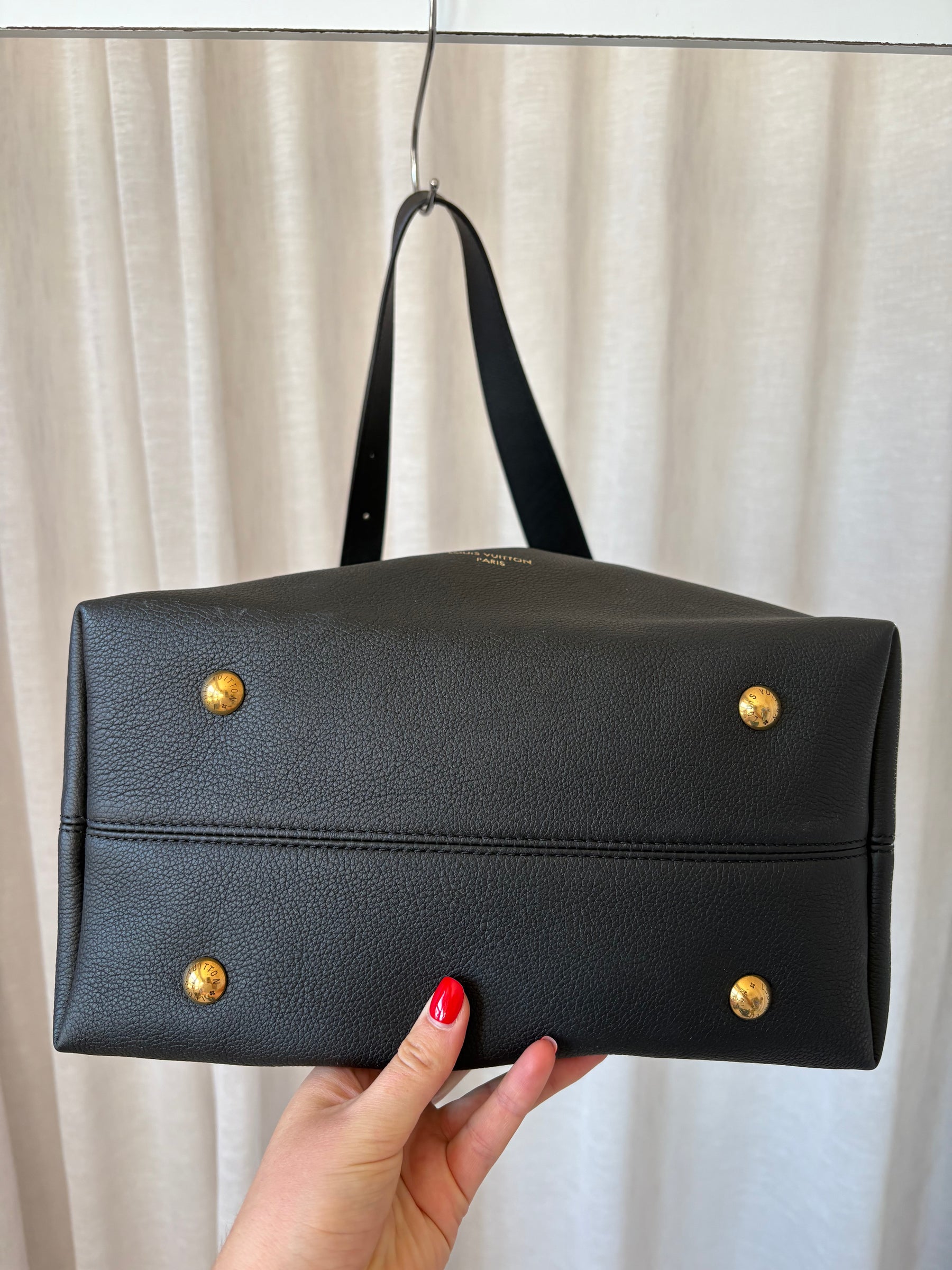 Louis Vuitton Black Leather Low Key Hobo MM