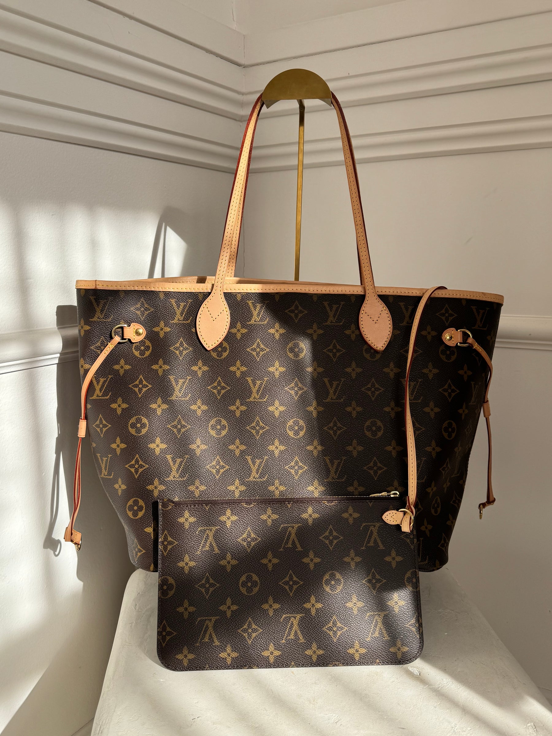 Louis Vuitton Canvas Monogram Neverfull MM Tote Bag