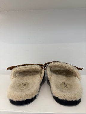 Hermès Tan Suede Shearling Lined Mens Chypre Sandals, 41