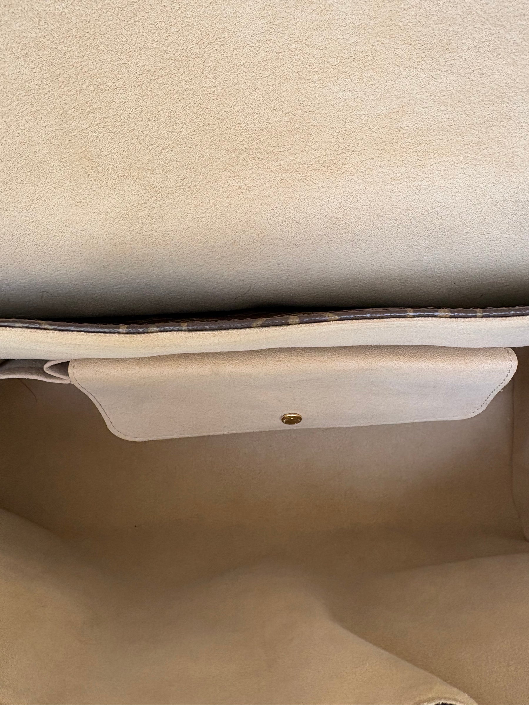 Louis Vuitton Canvas Monogram Beverly GM Tote