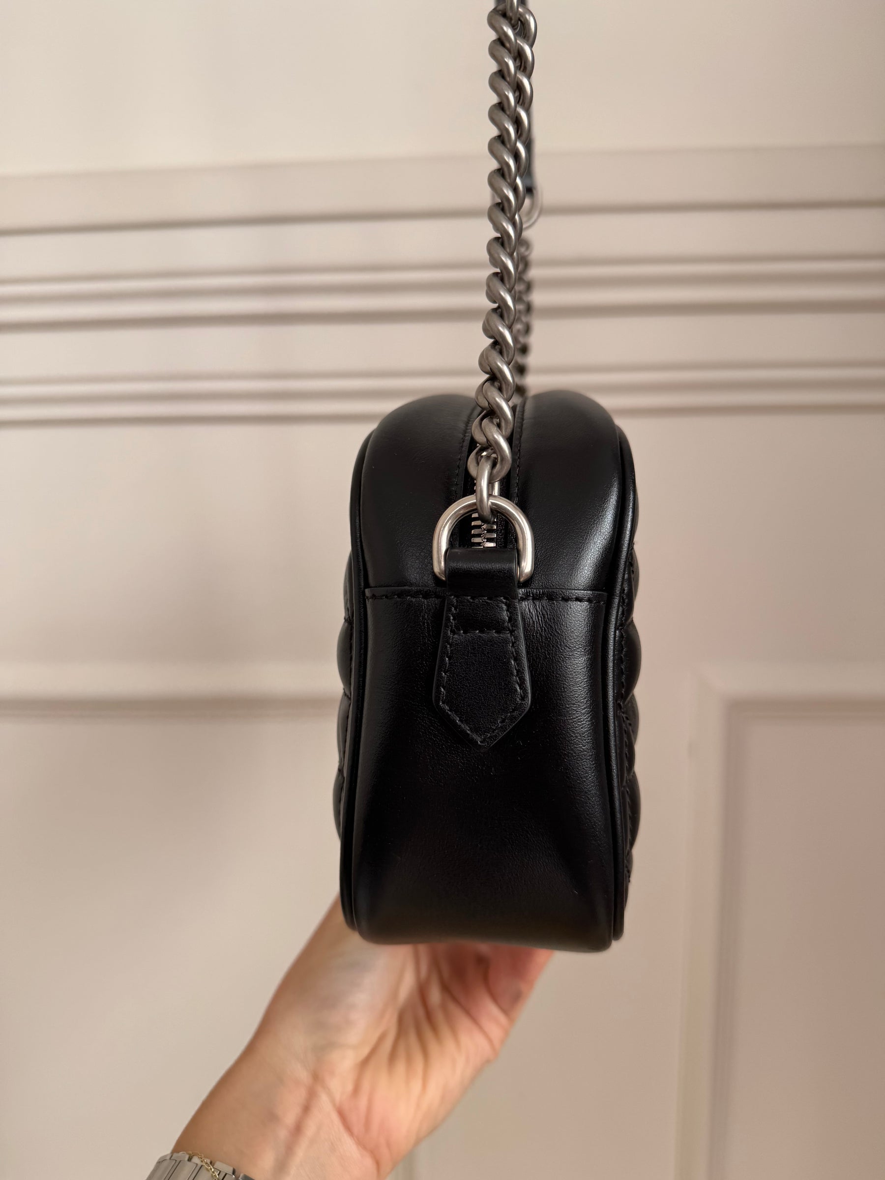 Gucci Black Leather Marmont Camera Bag