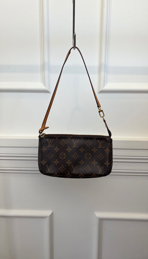 Louis Vuitton Monogram Pochette