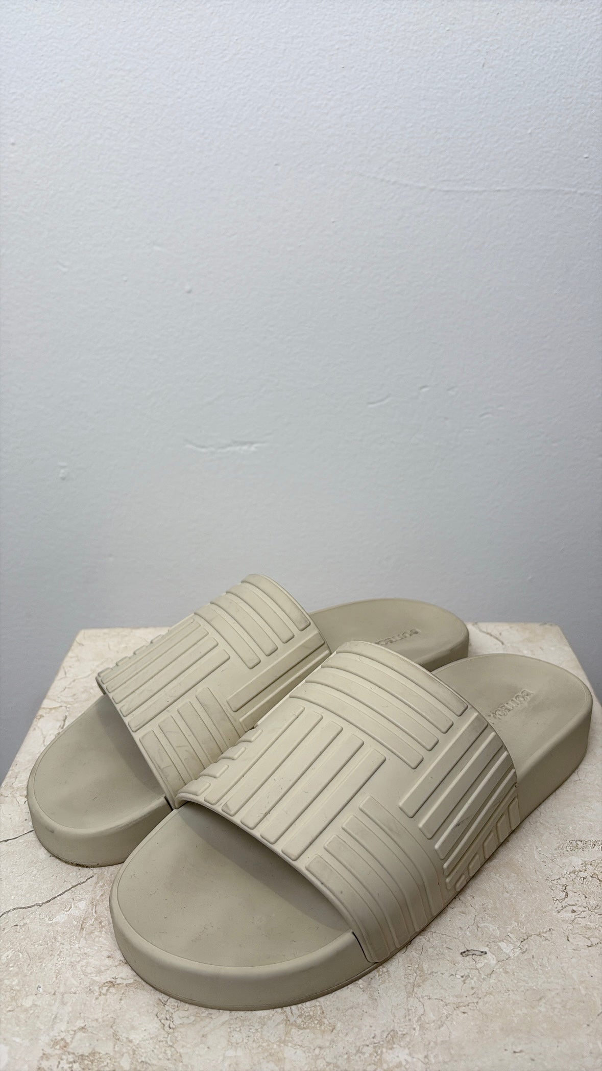 Bottega Veneta Cream Rubber Slides, 36