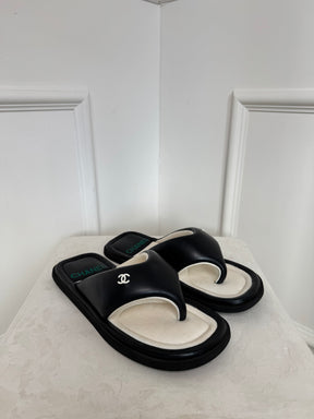 Chanel Black and White Leather Puffy Thong Sandals, 42