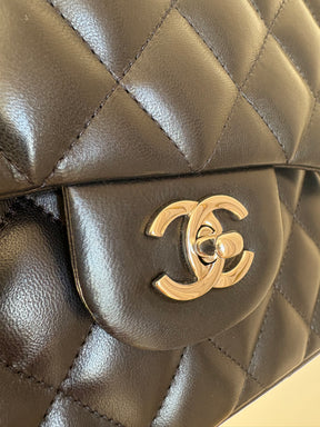 Chanel Black Lambskin Leather Classic Jumbo Flap