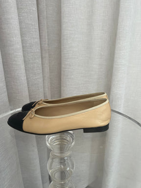 Chanel Beige and Black Ballet Flats, 40.5
