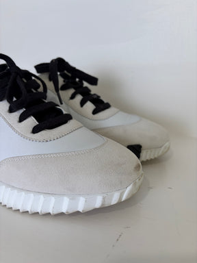 Hermès White Leather Bounce Sneaker with Black Details, 40