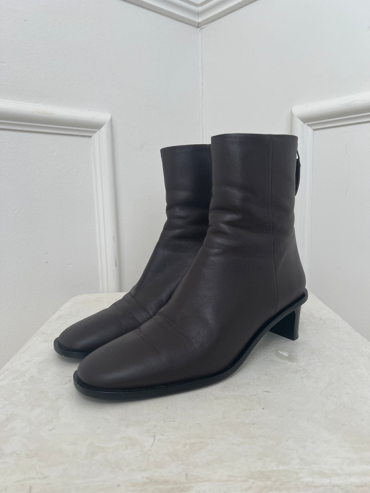 A Emery Soma Boot In Brunette, 37