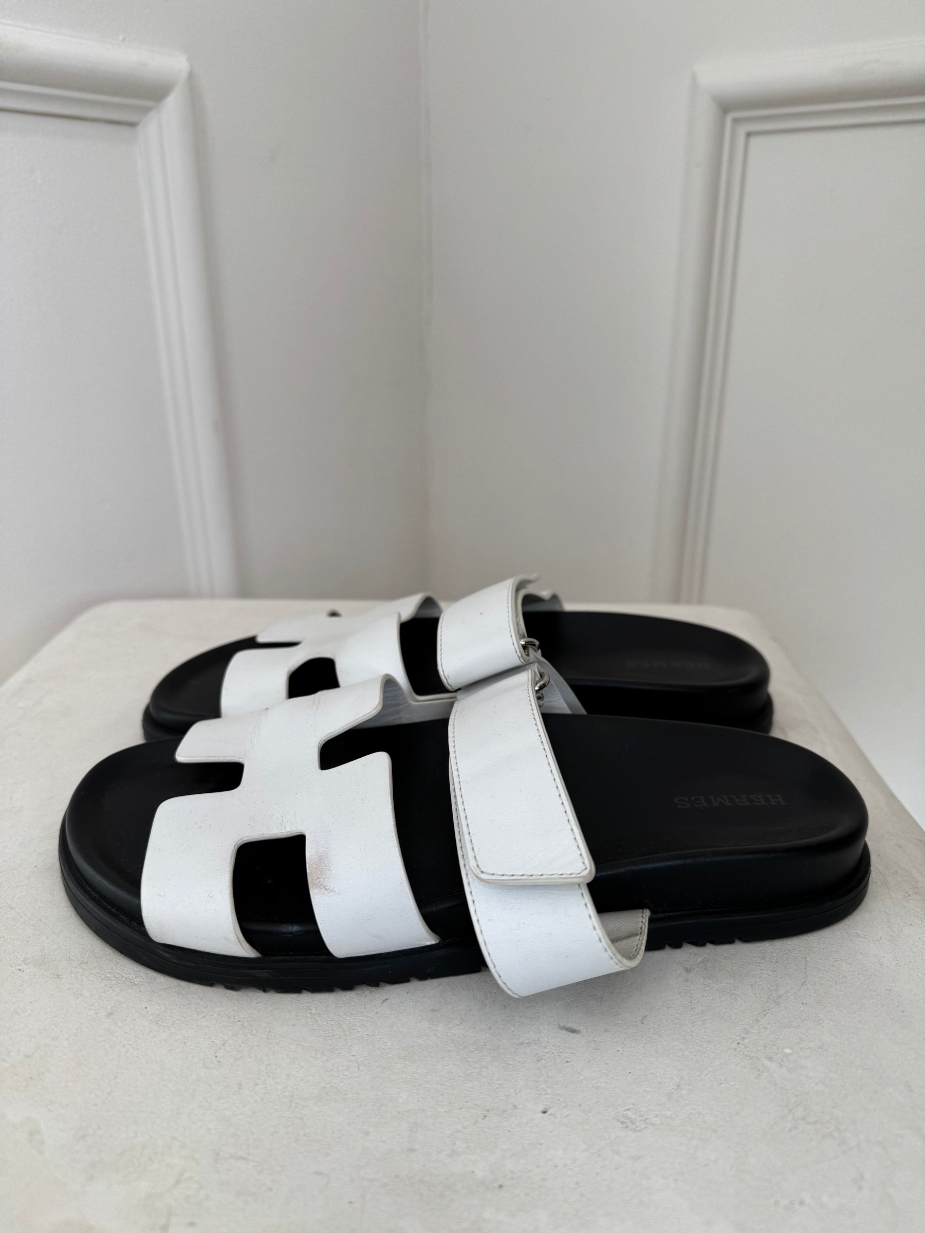 Hermès White Leather Chypre Sandals, 39.5