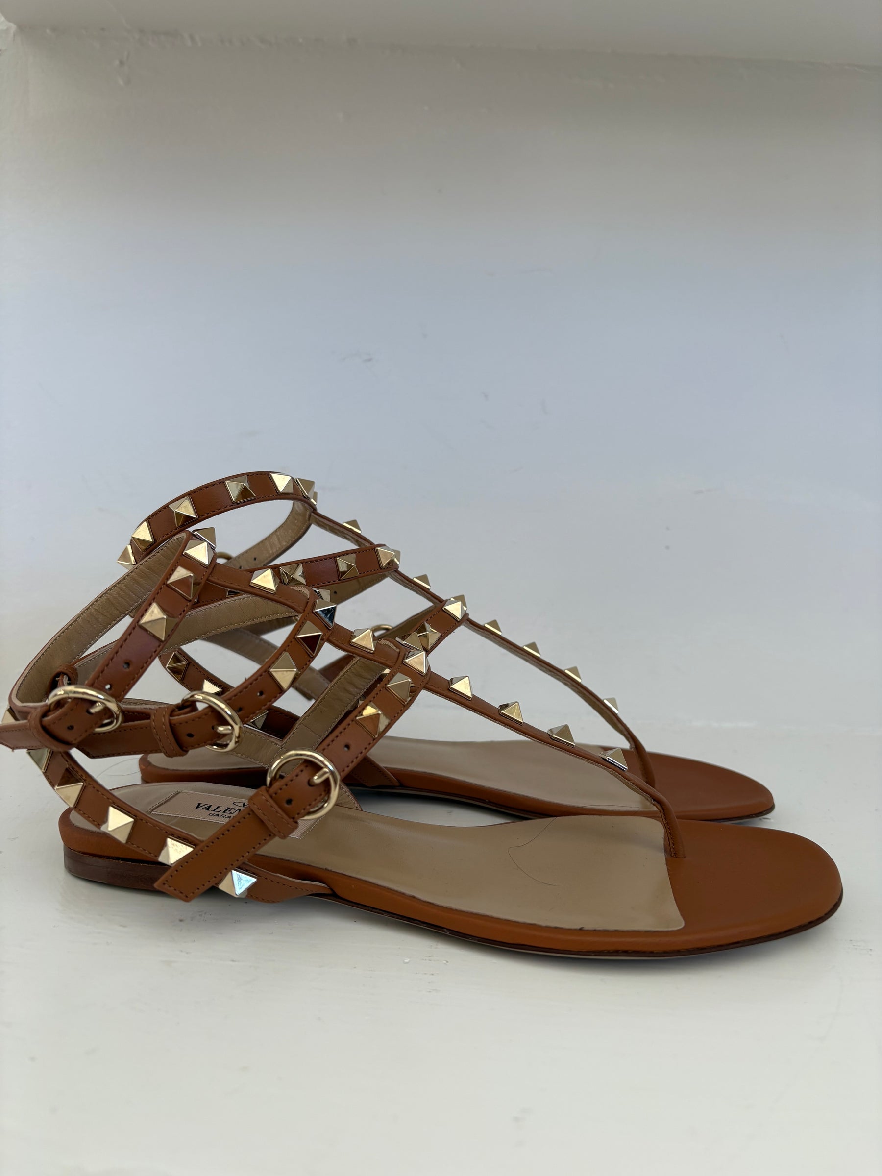 Valentino Garavani Tan Leather Rockstud Caged Sandal, 36.5