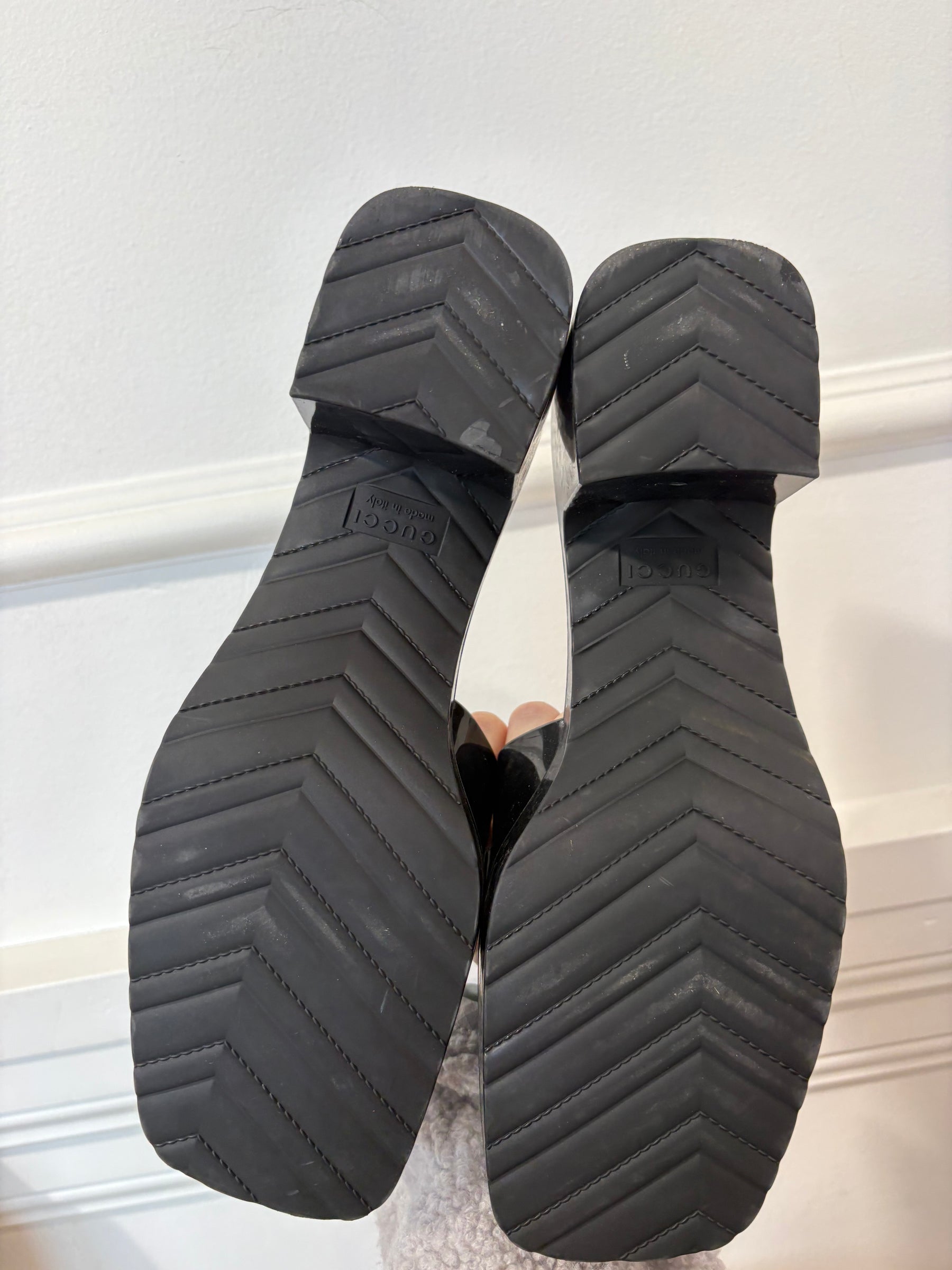 Gucci Black Rubber logo Mules, 41