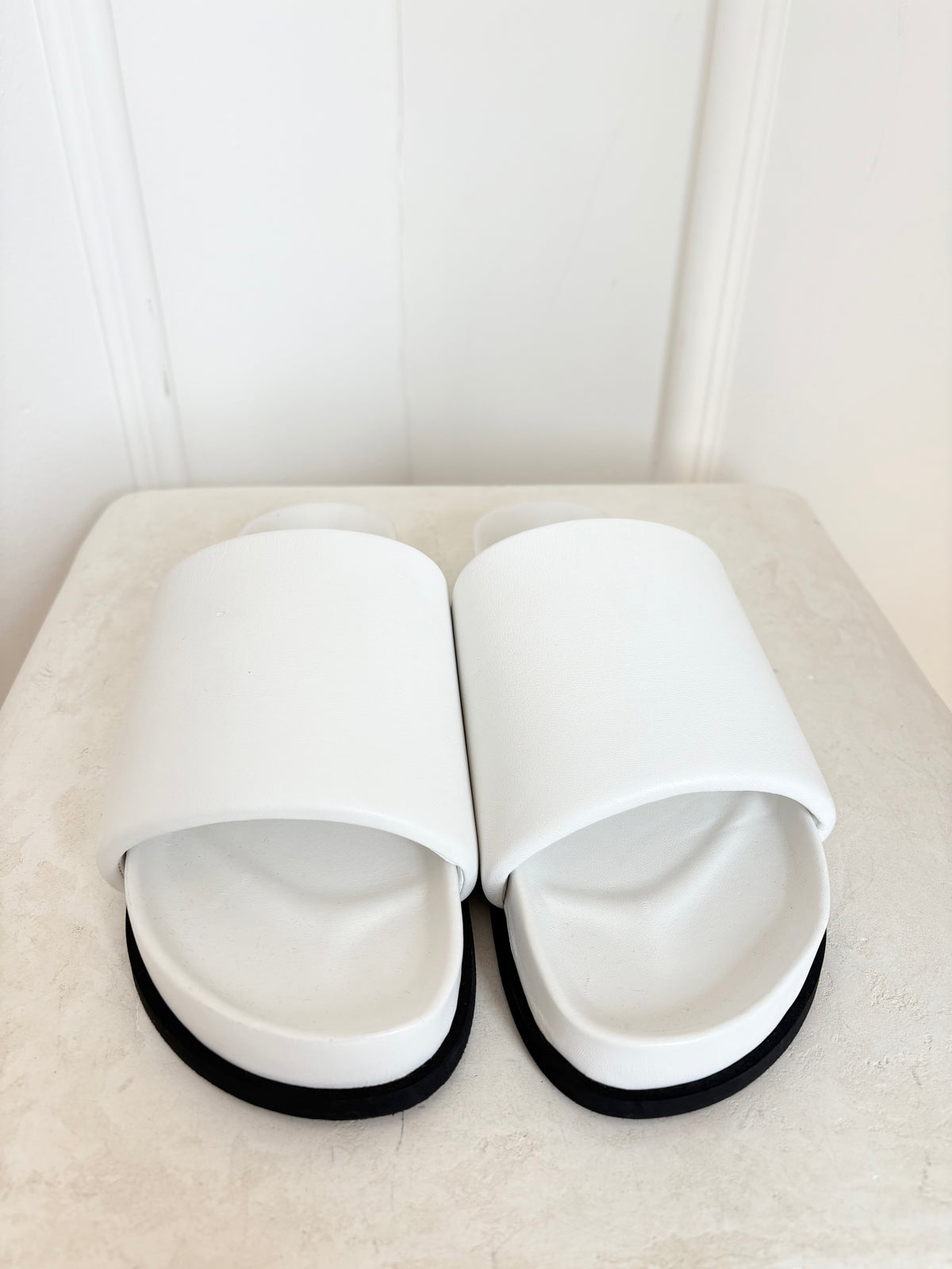 bassike White Leather Padded Slides, 40