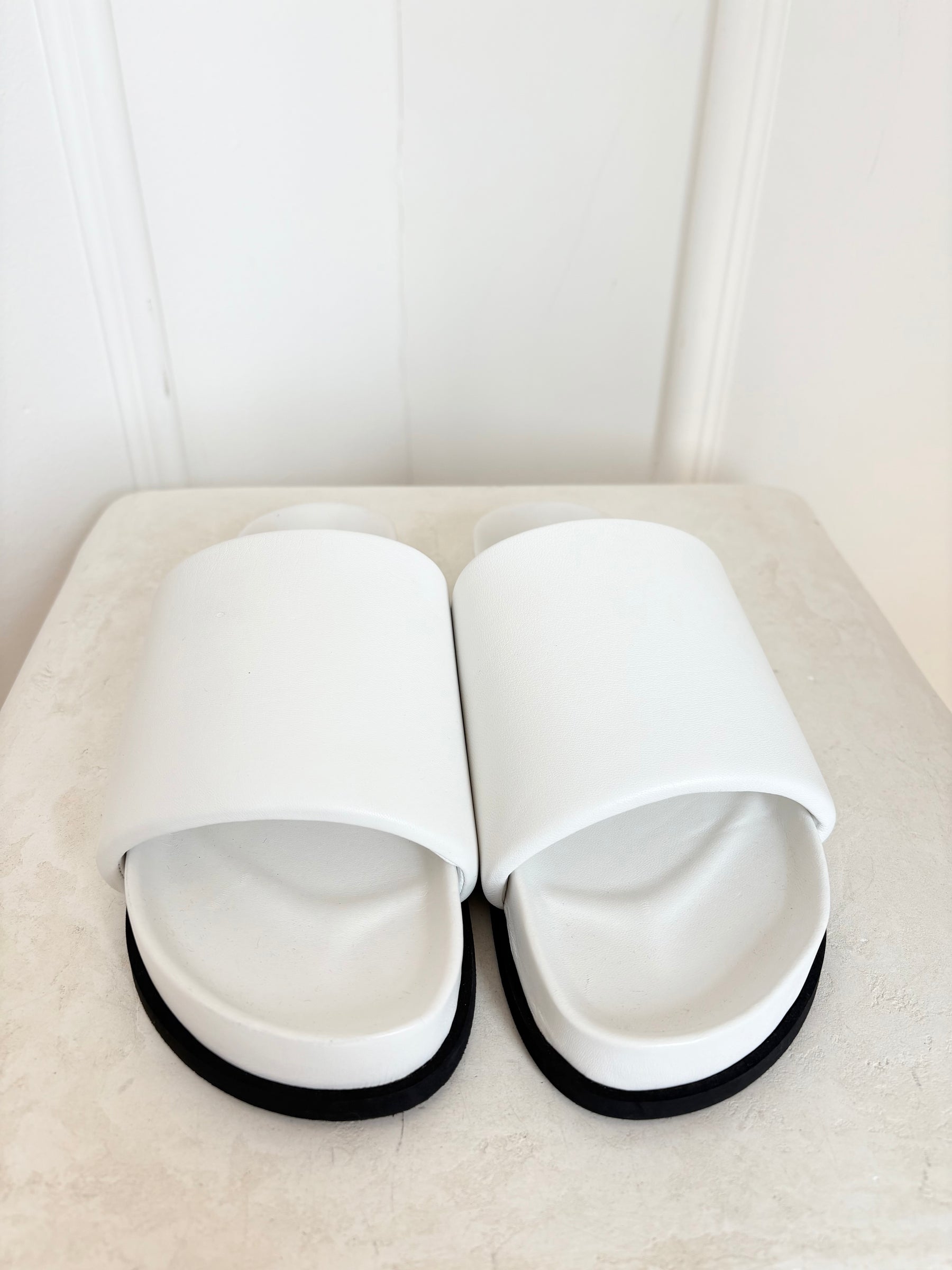 bassike White Leather Padded Slides, 40