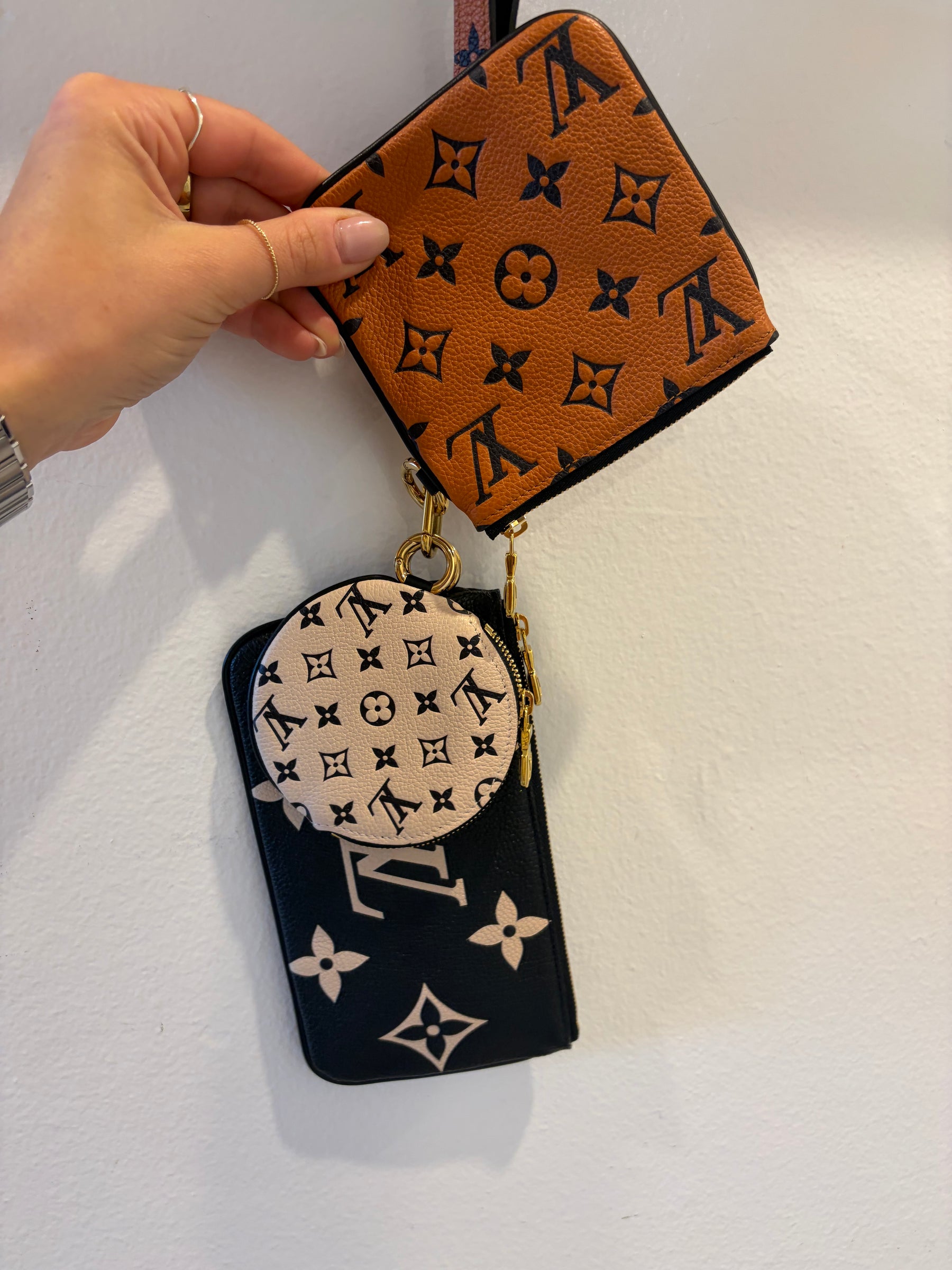 Louis Vuitton Caramel Cream and Black Pochette Trio Wristlet