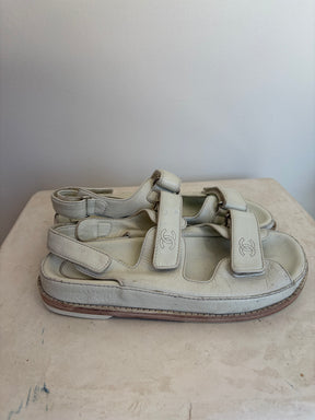 Chanel White Patent Leather Dad Sandals, 39 C