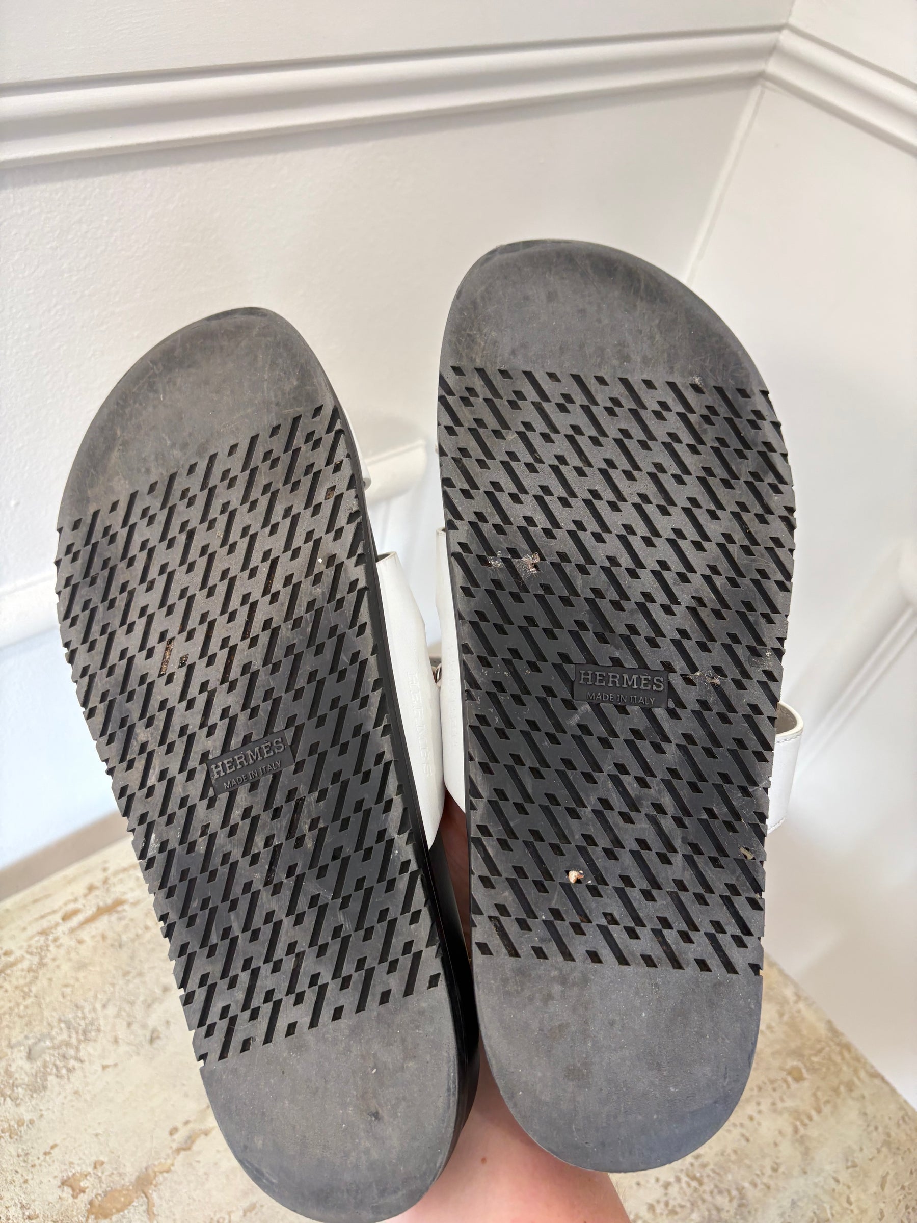 Hermès White Leather Chypre Sandals, 41