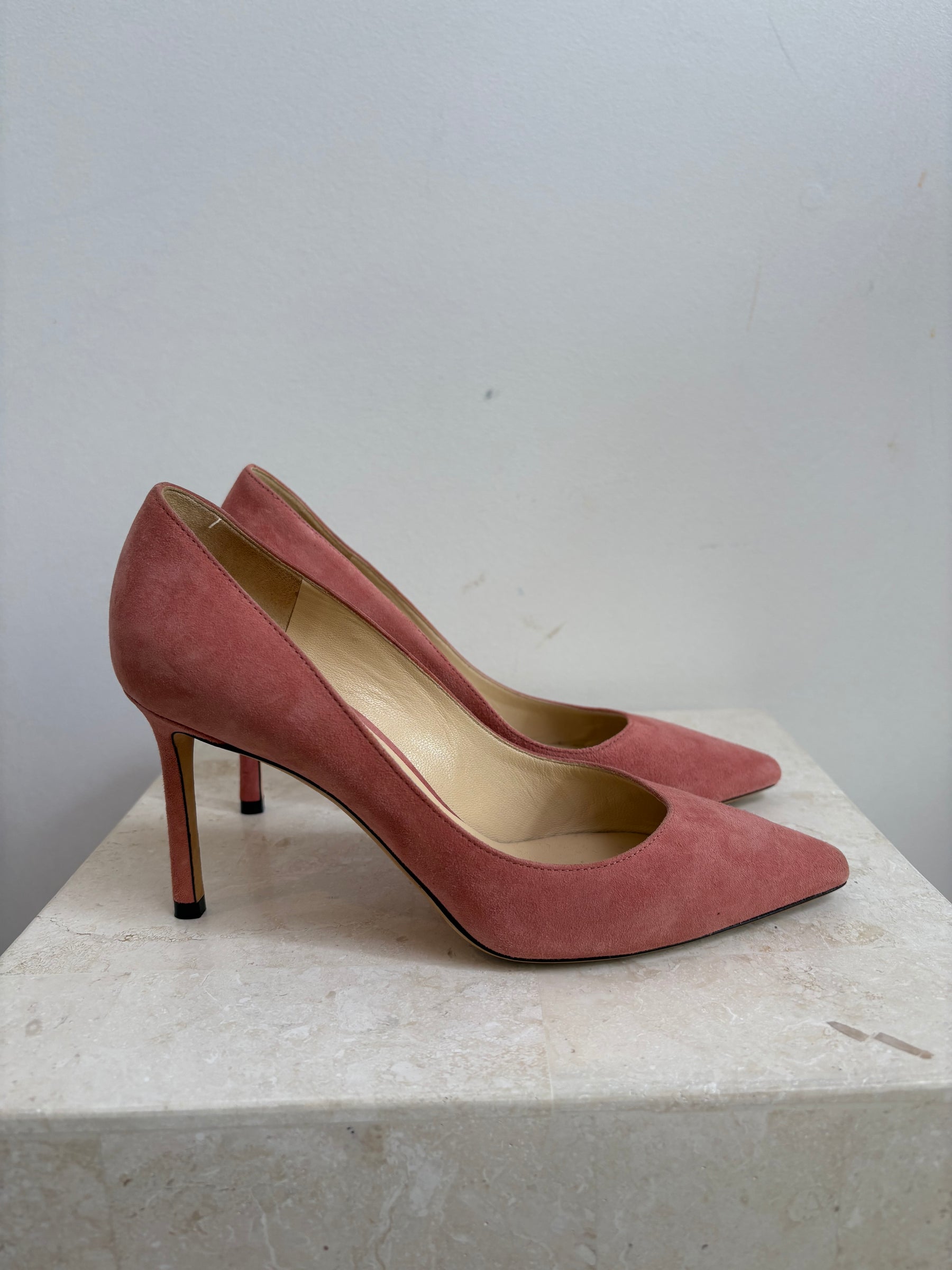 Jimmy Choo Pink Suede Pointed Pump, 36