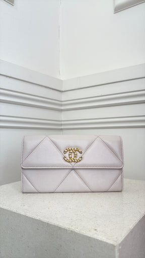 Chanel Light Lilac Leather 19 Flap Wallet