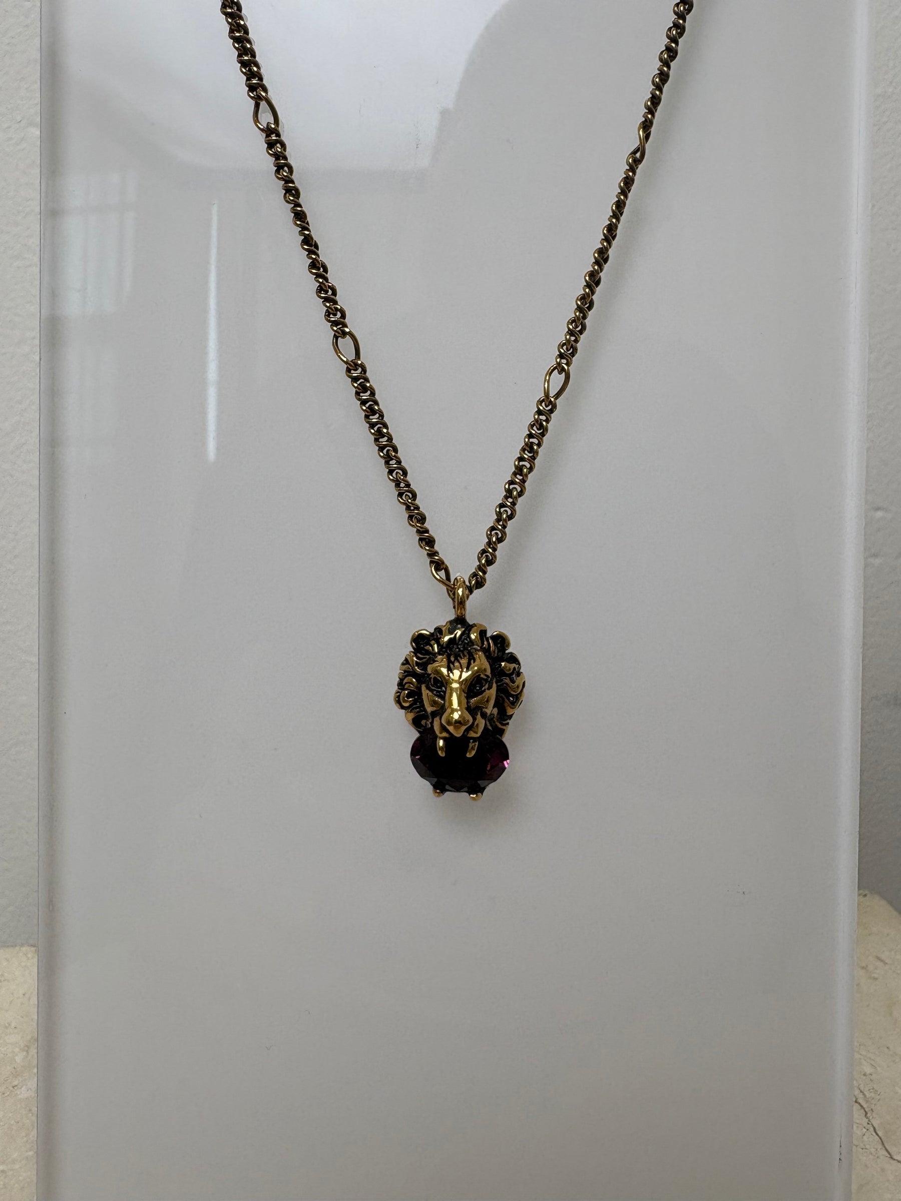 Gucci Gold Tone Lion Pendant Necklace with Purple Stone