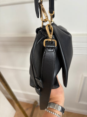 Fendi Mamma Baguette Medium Handbag With Cross Body Strap