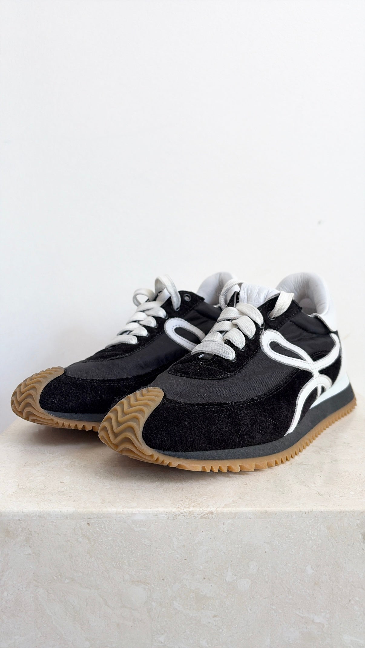Loewe Black and White Flow Runners, 36