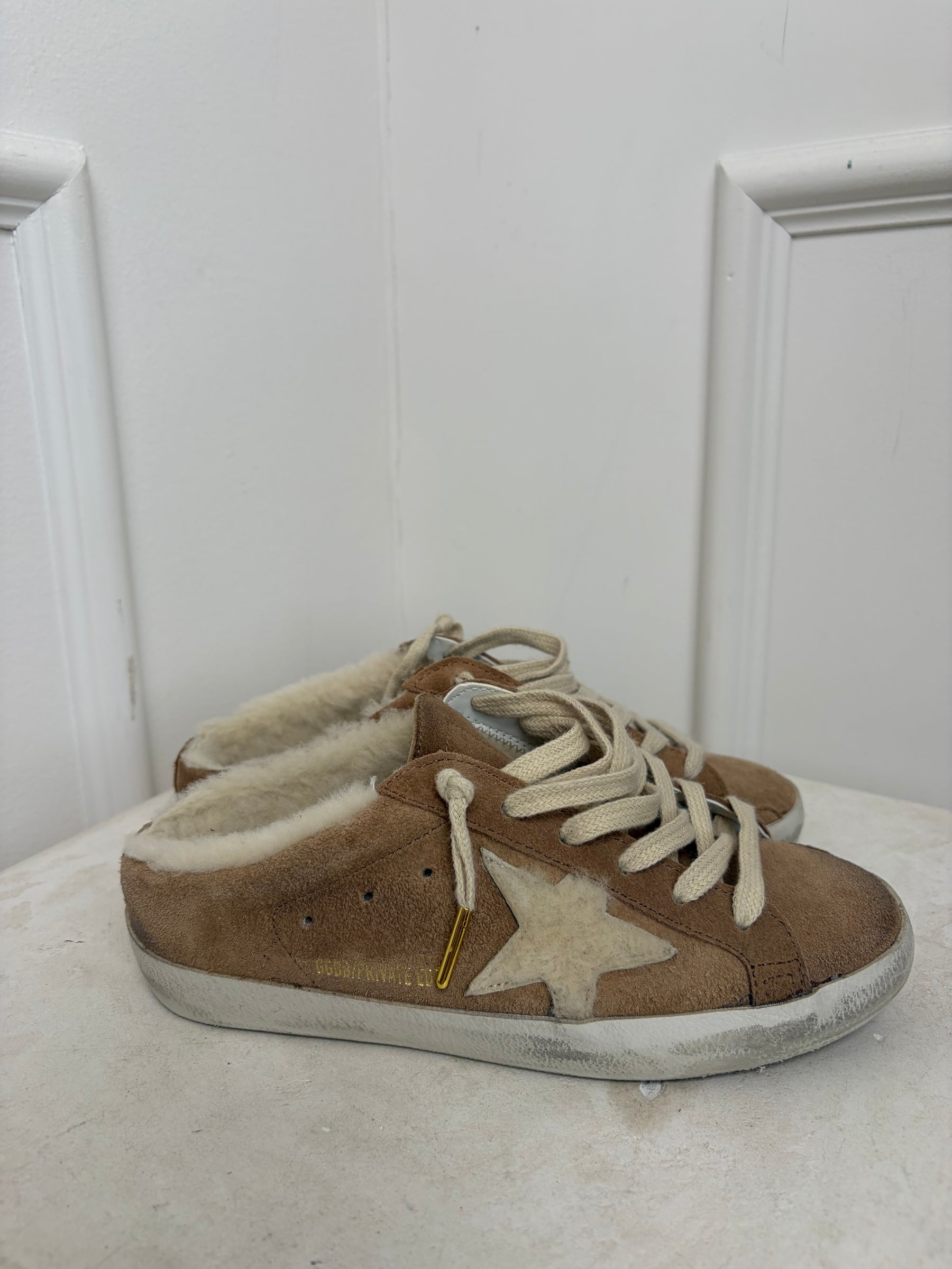 Golden Goose Tan Suede and Shearling Backless Superstar Sneaker, 35