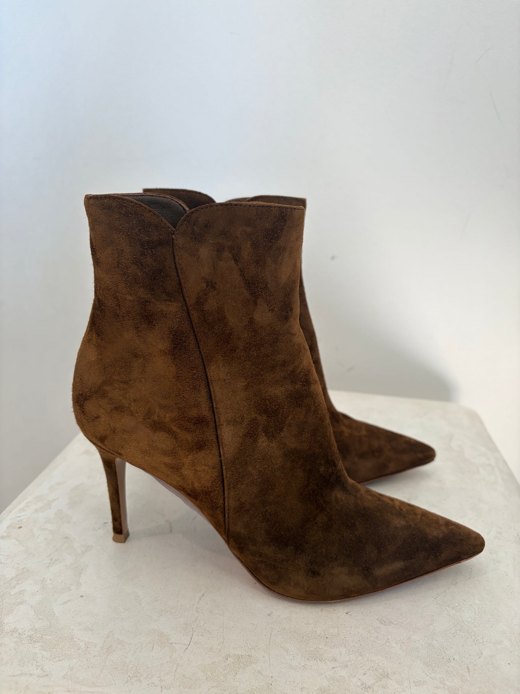 Gianvito Rossi Brown Suede Pointed Ankle Boot Stilletto, 38.5