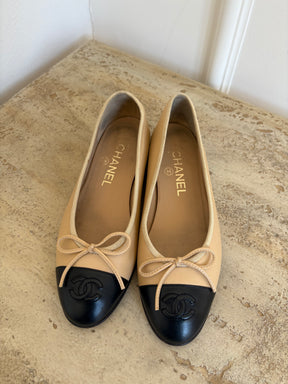 Chanel Beige and Black Leather Ballet Flats, 35.5