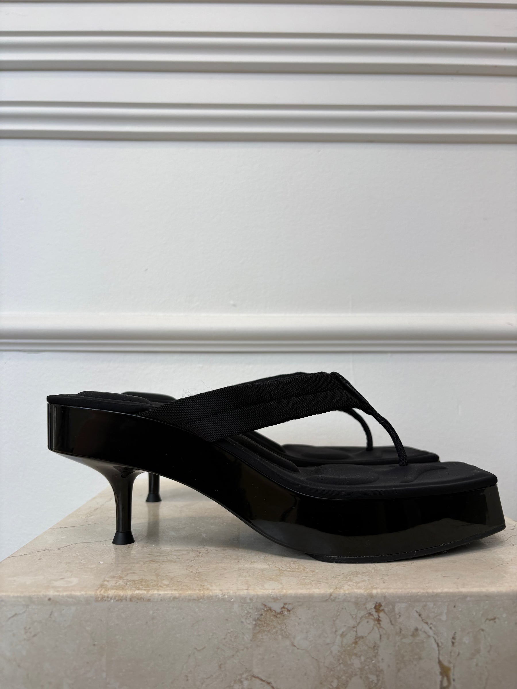 Alexander Wang Black Platform Kitten Heel Thongs, 39.5