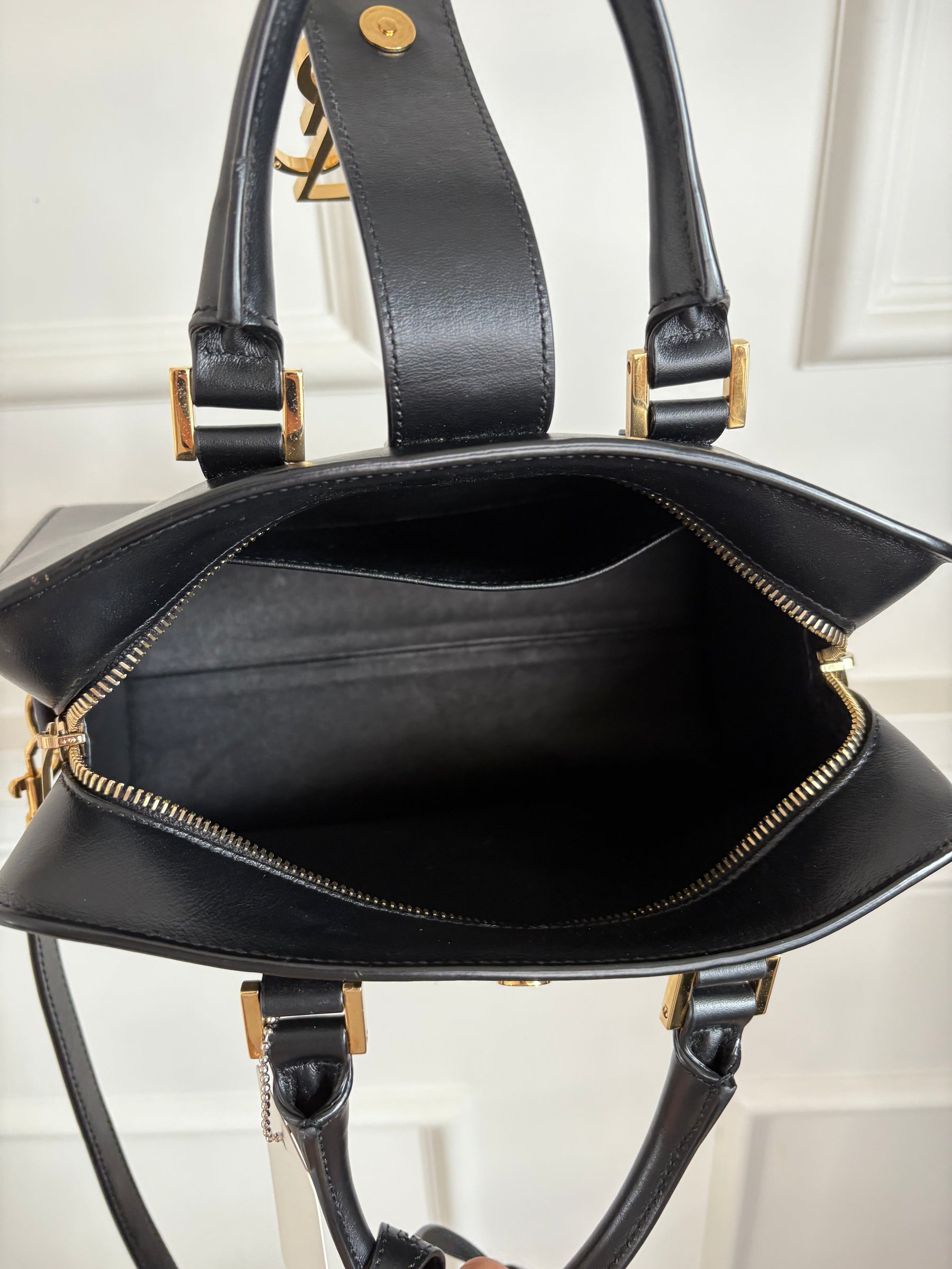 Saint Laurent Black Leather Baby Cabas Toe Bag