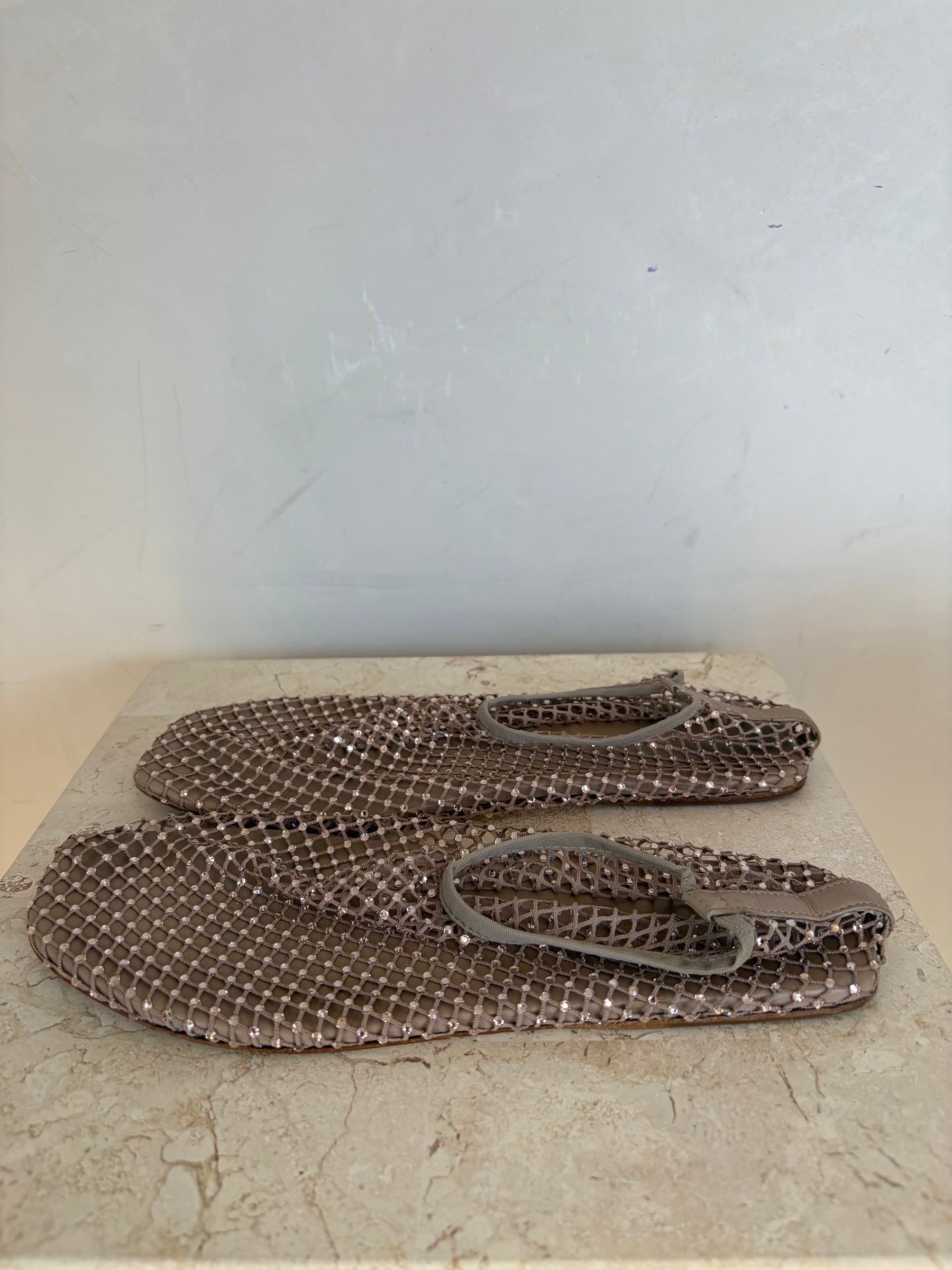 Christopher Esber Minette Mesh Flats Flats In Shell, 39