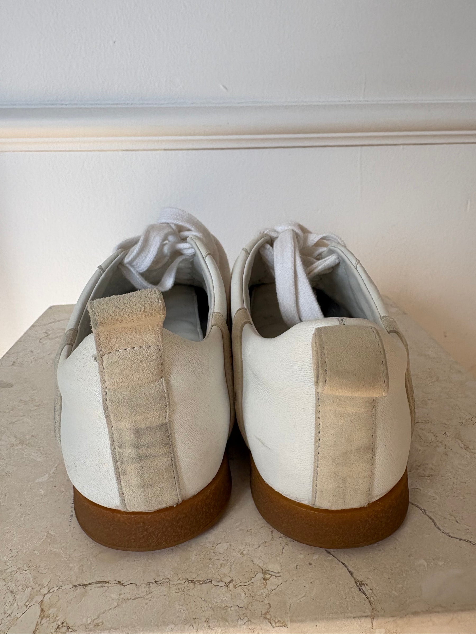 Totême White Leather and Suede Logo Sneakers, 36
