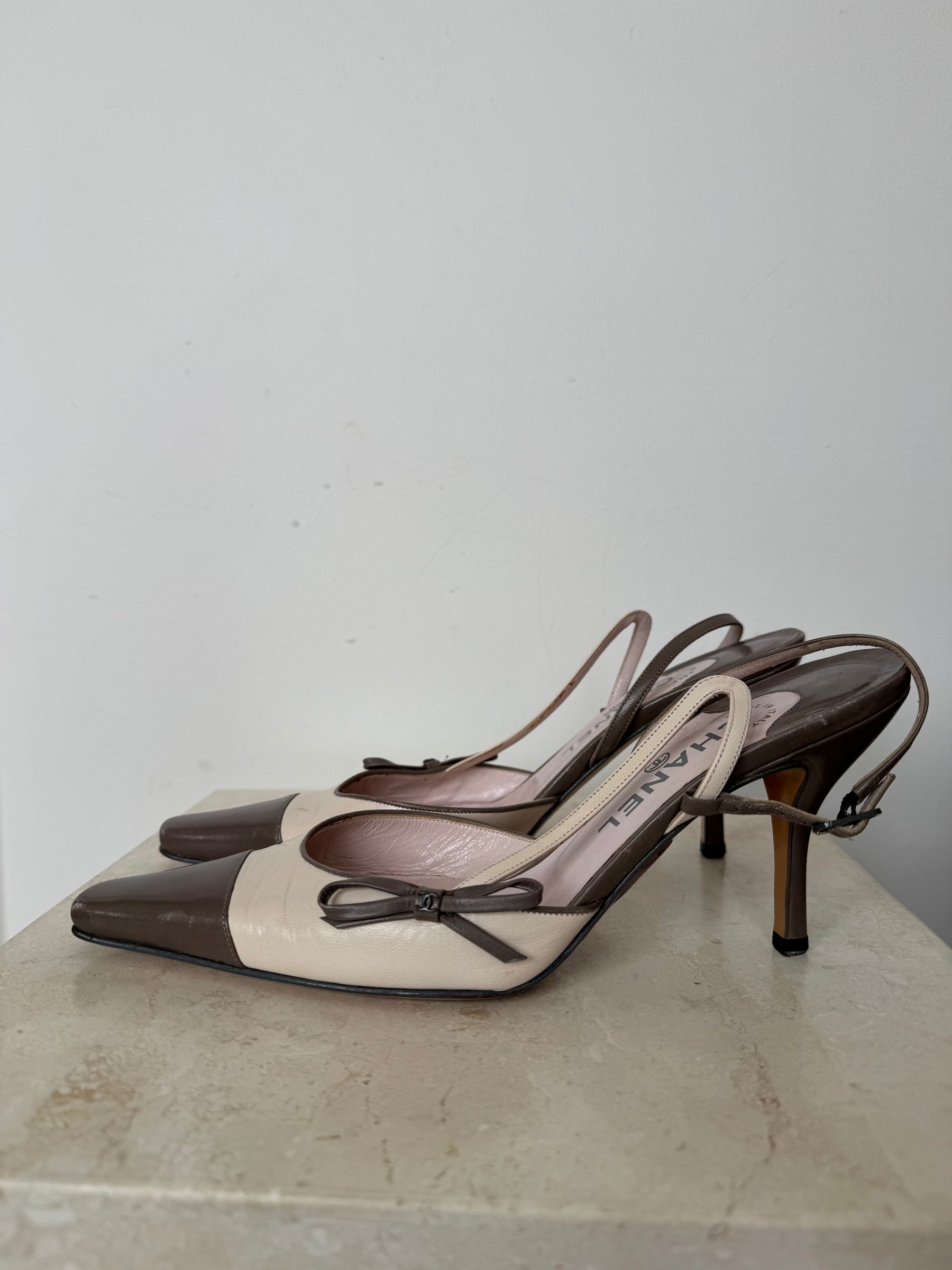 Chanel Taupe and Cream leather Pointed Bow Slingback, 38.5