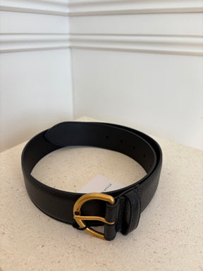 Gucci Black Leather Curved Buckle Belt, 70